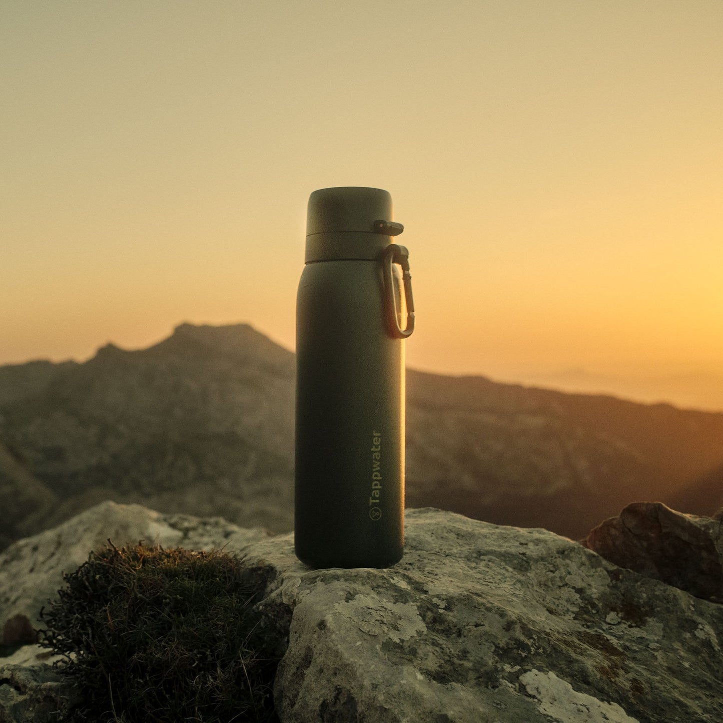Tappwater Bottle Pro - Pure water for every adventure.